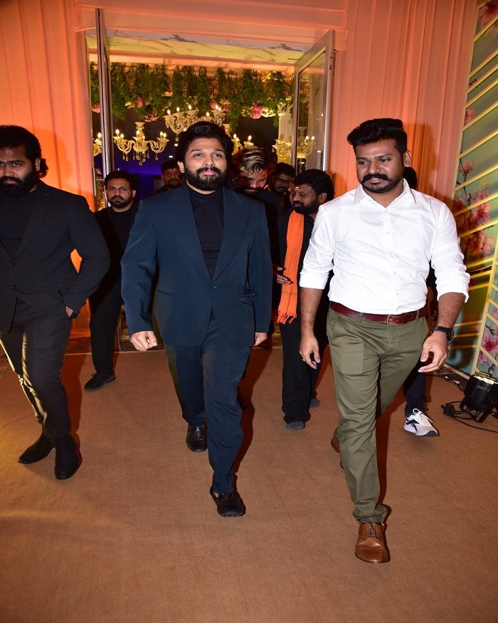 director gunasekhars daughterwedding photo15